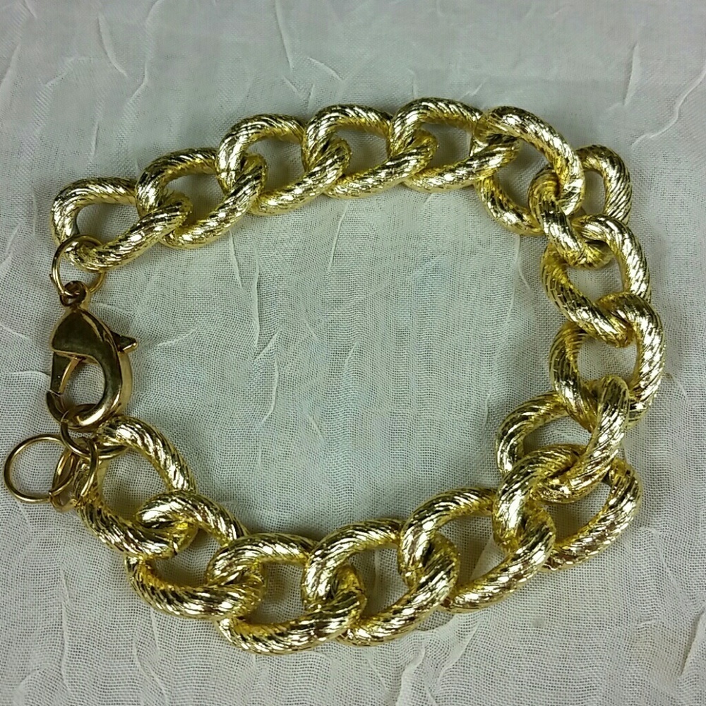 Gold Plated 20mm Textured Curb Chain Bracelet Unisex Celebrity Inspired Designer